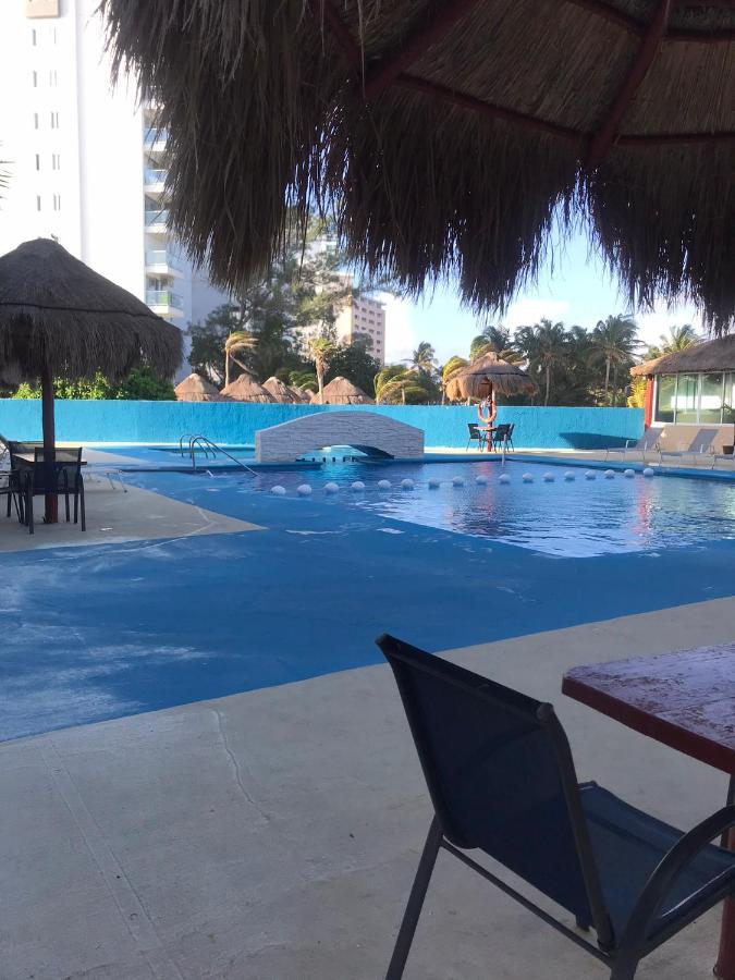 The Brisas Apartment Hideaway Канкун Экстерьер фото